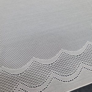 ผ้าลูกไม้ลายตาข่ายแบบสแกลลอป ยืดหยุ่น ระบายอากาศได้ดี น้ำหนักเบา ขนาด 42 ซม. ผลิตจากไนลอนผสมสแปนเด็กซ์ สำหรับชุดชั้นใน ชุดนอน และเครื่องแต่งกาย - Product Image 5