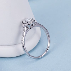 Bague en or blanc avec diamant rond taille brillant, cultivé en laboratoire, certifié IGI, style classique de fiançailles pour femme - Product Image 4