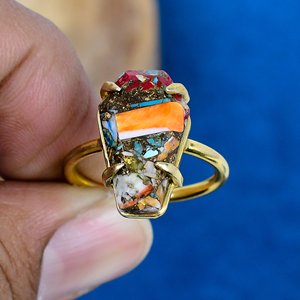 Bague en argent sterling 925 plaqué or 18 carats avec pierre précieuse naturelle en forme de cercueil, turquoise cuivrée et huître bleue épineuse - Product Image 1