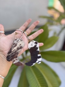Porte-clés en cuir de vachette de créateur unique, porte-clés en cuir véritable, porte-clés élégant, nouvelle arrivée, porte-clés de voiture - Product Image 2