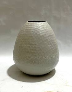 Jarrón de metal martillado gris claro, moderno, hecho a mano, de hierro, decorativo, para flores, para la sala de estar, decoración del hogar, venta al por mayor - Product Image 3