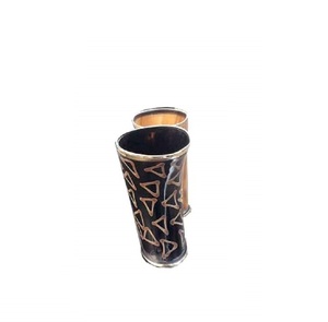 Verre à bière en corne de buffle, design élégant, avec bordure en laiton, pour table, taille personnalisable, fabriqué par le fabricant. - Product Image 1