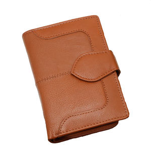 Portefeuille en cuir de qualité supérieure avec fermeture éclair pour femmes, blocage RFID, pochette longue, emplacements pour cartes, poche pour téléphone, imperméable, élégant et tendance - Product Image 5