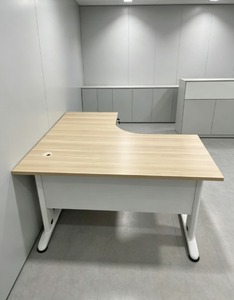 Mesa de Conferencia Comercial Moderna en Forma de L, Duradera, con Patas de Metal y Chapa de Madera, Altura Ajustable, para Oficina, Sistema de Oficina AY - Product Image 1