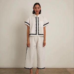 Conjunto de 2 Piezas para Mujer, Top Corto sin Mangas con Cuello Redondo y Bordado en Color Sólido, Tejido de Algodón Khadi, Estilo Casual - Product Image 1