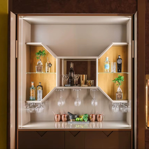 Mueble Bar Solviera para el Hogar, Moderno Mueble para Licores con Estantes para Botellas y Acabado de Lujo - Product Image 1