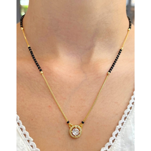 สร้อยคอลูกปัดสีดำสไตล์มินิมอลพร้อมโซ่ทองและจี้คริสตัล - Product Image 1
