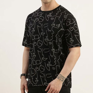 Camiseta de Manga Corta para Hombre, Negra, con Estampado Abstracto de Rostro, Cuello Redondo, Corte Regular, Estilo Casual, 100% Algodón Jersey - Product Image 3
