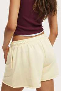 ซื้อเลย กางเกงขาสั้นผ้าเฟรนช์เทอร์รี่สำหรับผู้หญิง ขายส่ง OEM เนื้อผ้านุ่มสบาย กางเกงลำลอง โลโก้สั่งทำได้ เอวยางยืด กางเกงขาสั้นลำลองสำหรับฤดูร้อน - Product Image 3