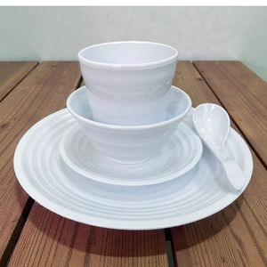 Vaisselle écologique moulée par injection MIT Precision PGT : tasses, bols, cuillères et assiettes - Blanc Sommet des Neiges - Product Image 1