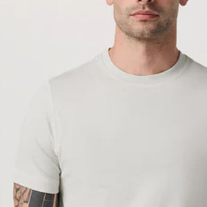 Prix d'usine pour les commandes en gros – T-shirt homme au design élégant avec logo personnalisé, séchage rapide, matière douce et confortable, modèle 2026 – Prix abordable - Product Image 3