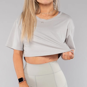 Crop top pour femmes à manches courtes en coton et polyester de qualité supérieure, vêtements décontractés, fournisseur en gros de crop tops pour femmes - Product Image 2