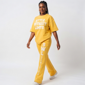Ensembles de survêtements pour hommes en gros, personnalisés avec t-shirt imprimé, coupe ample, t-shirt imprimé surdimensionné et pantalon de survêtement évasé - Product Image 3