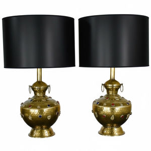 Lámpara de Mesa Moderna de Lujo en Latón Martillado con Acabado Dorado, Lámpara de Escritorio Metálica Hecha a Mano, Decoración para el Hogar, Iluminación para Hoteles - Product Image 3