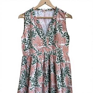 Bellamente bloque de mano impreso algodón Midi vestido Casual sin mangas nivel diseño cuello forcejeo patrón Floral espalda Logo bolsillo delantero - Product Image 1