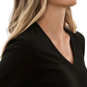 T-shirt décontracté en toile à col en V pour femme, 100 % coton biologique de luxe, T-shirts à col en V pour femme, coupe durable de qualité supérieure, prix de gros - Product Image 5