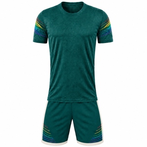 Maillot de football personnalisé à séchage rapide, respirant et imperméable – Modèle court respirant à séchage rapide, personnalisable par transfert thermique - Product Image 2
