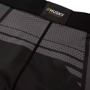 Pantalones Cortos de Compresión Unisex HUSKY SPORTSWEAR de Nailon y Spandex, Cintura Alta Elástica, Bolsillo Oculto, Logotipo Personalizado, Secado Rápido - Product Image 2