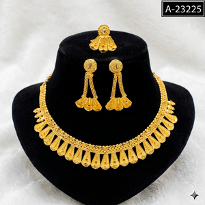 Conjunto de Collar y Pendientes Florales de Circonio Chapado en Oro de 24K, Estilo Indio Moderno, para Mujer, Joyería para Compromiso, Boda o Fiesta - Product Image 3