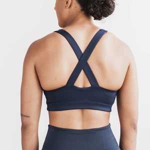 Soutien-gorge de sport pour femme en promotion – Haute qualité, extensible dans 4 directions, respirant, écologique, élasticité moyenne, XS personnalisable à l'avant - Product Image 4