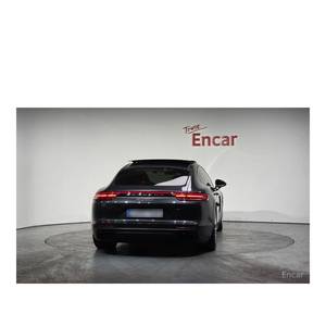 Porsche Panamera 3.0 AWD 2020 con 111,844 km, Volante a la Izquierda, Asientos de Cuero, Cámara Trasera - Product Image 3