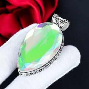 Colgante Gigante de Topacio Místico, Plata de Ley 925, Hecho a Mano, con Facetas, Joyería Bohemia, Regalo para Mujer - Product Image 4