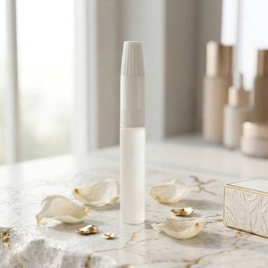 Colle liquide pour ongles, adhésif pour nail art 2g, formule UV personnalisée, marque privée OEM/ODM, colle pour ongles à presser - Product Image 3