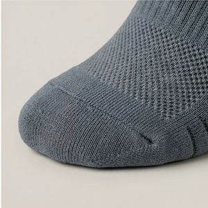 Chaussettes pour hommes, couleur unie, tricotées, respirantes, coton, polyester, élasthanne, style régulier, été - Product Image 4