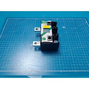 Transformateur de courant alternatif ROOTECH ACCURA 2350 1P-250A-105, utilisé comme pièce détachée d'équipement semi-conducteur d'époque - Product Image 5