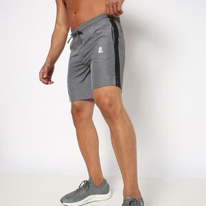 Shorts Bermuda Gris Uni à Séchage Rapide pour Homme, Taille Mi-Haute avec Cordon de Serrage, Bande Latérale et Logo Avant, Style Sportif, Tissu Polyester - Product Image 3