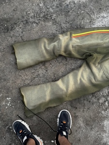 Pantalones de chándal jogger personalizados para hombre 2026, de invierno, lisos, con lavado ácido, cintura elástica, logo frontal y raya lateral, estilo casual urbano - Product Image 2