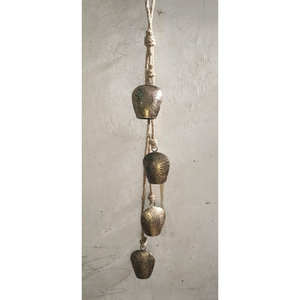 Elegante Adorno Colgante de Corazón de Metal Rústico, Acabado Dorado Envejecido, Decoración de Pared Estilo Shabby Chic Vintage, Campana Decorativa para Jardín - Product Image 2