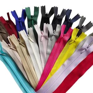 Vente directe d'usine 3 #   Fermetures éclair invisibles en nylon de 20 cm, extrémité fermée personnalisée pour pochettes, vêtements, pantalons, sacs, robes - Product Image 1