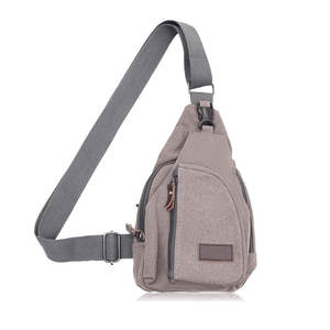 Sacs à bandoulière classiques de luxe pour hommes, vente chaude, personnalisables en usine avec logo OEM, sacoche de poitrine de bonne qualité avec fermeture à glissière - Product Image 1