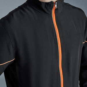 Ensemble de survêtement décontracté pour homme : veste coupe-vent imperméable et réfléchissante en polyester et nylon avec fermeture éclair et short de sport - Product Image 5