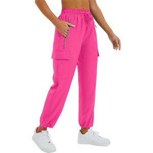 Pantalon cargo sur mesure OEM pour femme, style ample confortable, en coton, multi-poches, durable, décontracté, fabrication en usine - Product Image 2