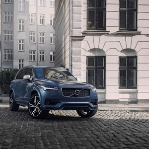 วอลโว่ XC90 รถเอสยูวีหรูหราระดับผู้บริหาร เกียร์อัตโนมัติ ขับเคลื่อนสี่ล้อ  7 ที่นั่งกว้างขวาง รถยนต์ครอบครัวระดับพรีเมียม สำหรับตลาดส่งออกทั่วโลก - Product Image 6