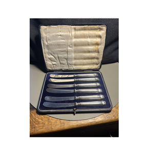 Couteau à beurre en acier inoxydable avec boîte d'emballage, ensemble de 6 couteaux à dîner classiques en acier inoxydable, finition miroir - Product Image 1