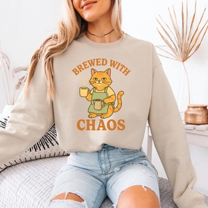 Camiseta de invierno para gatos, bordada con motivos de caos, 100% algodón. |   Divertido Regalo para Barista de Café con Impresión Digital - Product Image 1