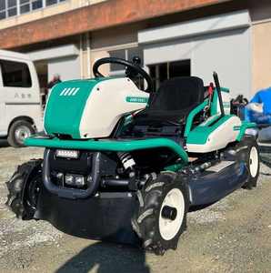 Cortadora de césped para terrenos accidentados OREC Rabbit RM984X con barredora remolcable, cortadora de césped comercial a gasolina - Product Image 3