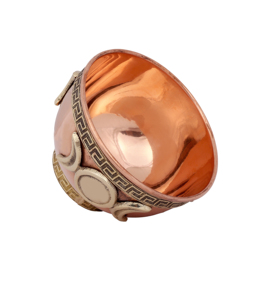 Cuenco de Cobre Pequeño para Incienso, Cuenco de Meditación Triple Luna Diosa, Hecho a Mano por Artesanos Indios - Product Image 2
