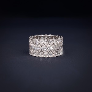 Bagues éternité en diamant pour femmes, forme poire, sertissage pavé, or blanc 10 carats, style glamour pour mariage - Product Image 3