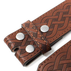 Correa de Cuero Marrón con Patrón de Nudo Celta Grabado, 1.5 Pulgadas de Ancho, con Broches, Cinturones Irlandeses Tartan Clan, Venta al Por Mayor de Fábrica - Product Image 6
