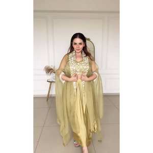 Prêt-à-porter de créateur Lehenga Saree pour la fête Style indien et pakistanais - Product Image 3