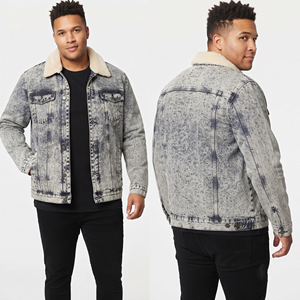 Chaqueta vaquera desgastada para hombre con cuello de piel, botones frontales, estilo casual de invierno, ajuste holgado, cortavientos, transpirable, ecológica, tipo abrigo vaquero con bolsillos en el pecho. - Product Image 1