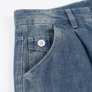 Shorts en jean unisexe OEM, coupe ample et décontractée, tissu délavé, style vintage streetwear, ourlet brut, taille mi-haute, poches amples, 100% denim - Product Image 6