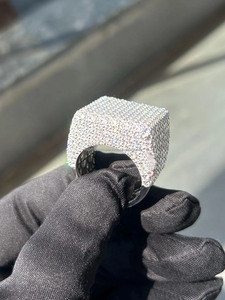 Anillo de Hombre de Plata 925 con Baño de Rodio, Estilo Hip Hop, con Incrustaciones de Moissanita y Diamantes Simulados, Anillo de Lujo para Boda, Anillo de Pinky - Product Image 5