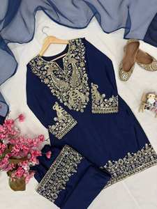 Conjunto de Kurti y Palazzo de Seda Chinon para Mujer con Dupatta de Seda Organza – Traje Étnico de Diseñador con Lentejuelas y Bordado Zari para Fiestas - Product Image 4