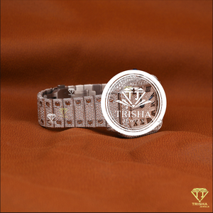 Reloj de Lujo con Diamantes Moissanite, Esfera con Números Romanos, Incrustaciones de Piedras VVS de Primera Calidad y Diseño Exclusivo - Product Image 3