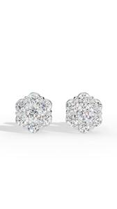 Élégantes boucles d'oreilles clous en or 10 carats avec grappe de diamants de laboratoire taille ronde, offrant une étincelle radieuse et un style intemporel et sophistiqué. - Product Image 3